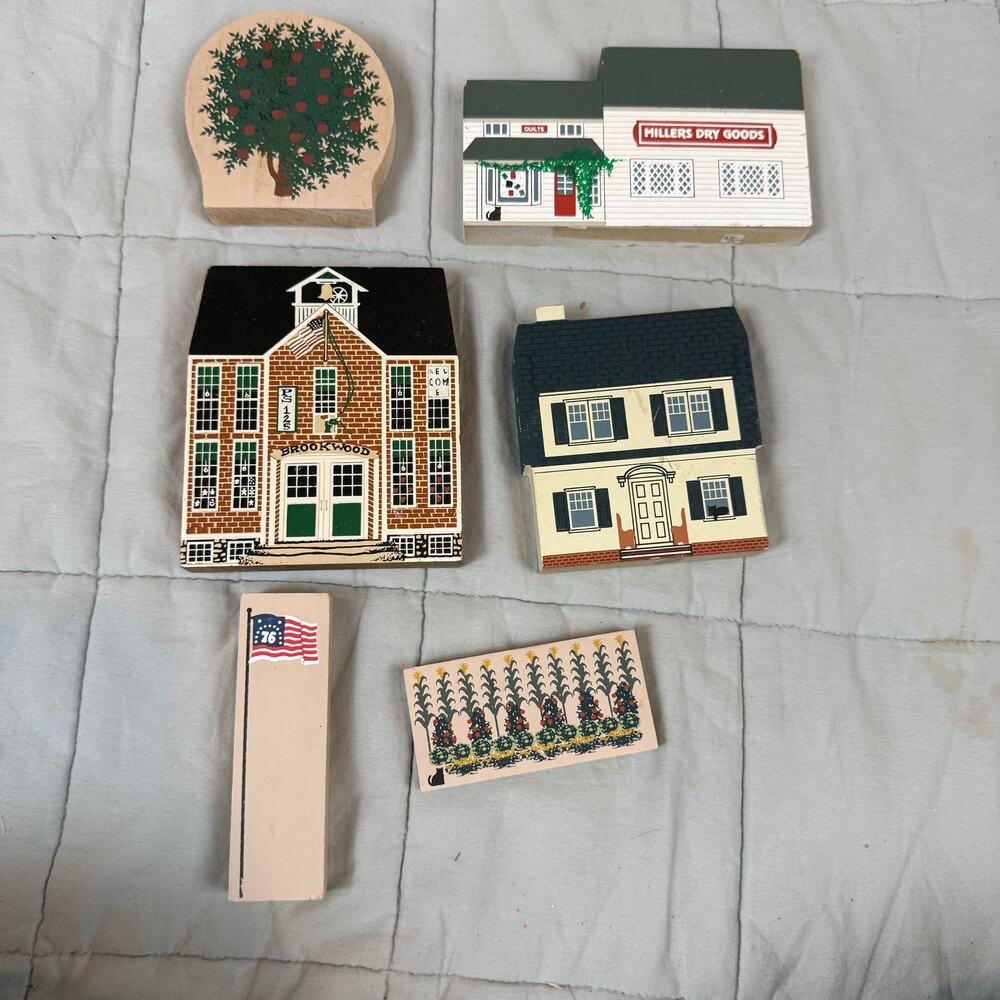 Lot of 6 Cat's Meow Wood Village 80s 90s Wooden Houses Flag Tree Brookwood